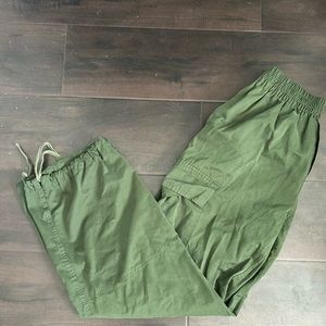 Urban outfitters cargo pants size S